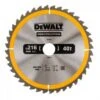Dewalt DT1953 Construction Cirkelzaagblad - 216 X 30 X 40T - Hout (Met Nagels) - DT1953-QZ 1 Dewalt DT1953 Construction Cirkelzaagblad - 216 X 30 X 40T - Hout (Met Nagels) - DT1953-QZ -DeWALT da60945dbccecfde092cd7e2a86fae51