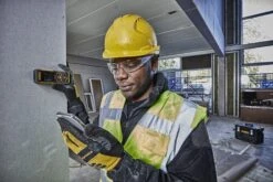 DeWalt DW03050 Afstandsmeter In Tas - 50m - DW03050-XJ -DeWALT f8de42fd2f122382066460de366bbe36